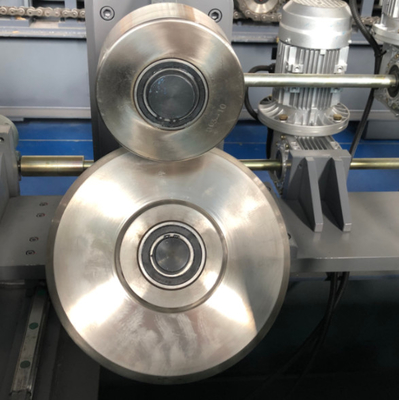Máquina de moldagem de laminados de linha C