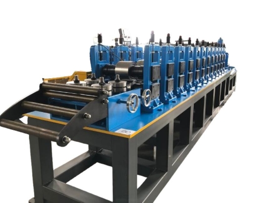 Máquina de moldagem automática de trilhos de revestimento por revestimento por revestimento por revestimento