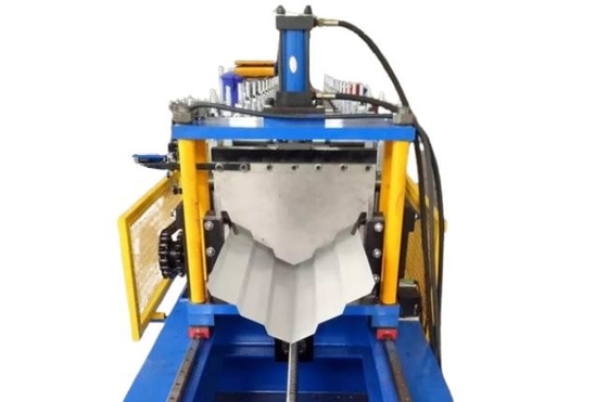 Máquina de moldagem de rolos de 4kw de alto desempenho para sistema de telhado sem costura