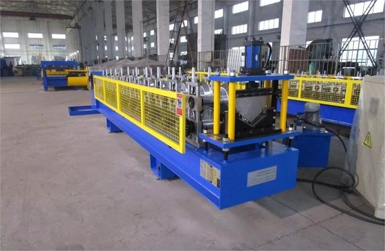 Máquina de moldagem de rolos de 4kw de alto desempenho para sistema de telhado sem costura