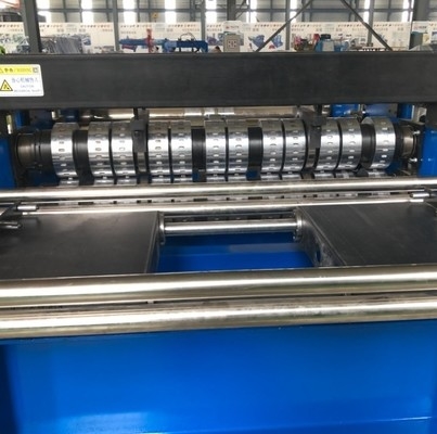 Máquina de moldagem de pavimentos metálicos para sistemas de revestimento de telhados de tipo A