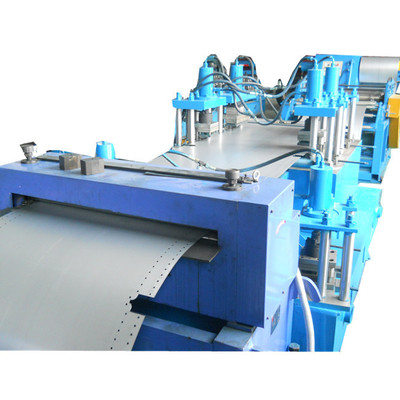 Máquina de moldagem de rolos de chapa de aço de condução de cadeia Fluxo de processamento de desenrolamento Corte automática