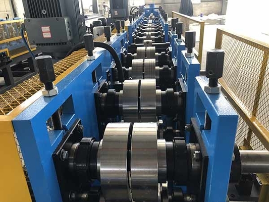 Máquina de moldagem de rolos de purlins solares C40-C160