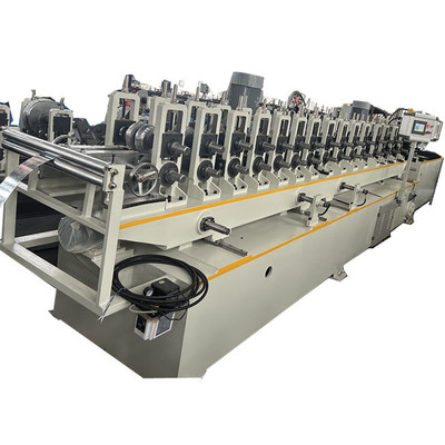 Máquina de rolamento de revestimento de aço ajustável em tamanho automático