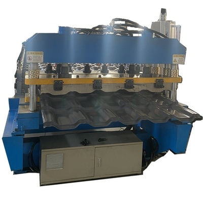 Máquina para revestimento de telhados de telhas metálicas
