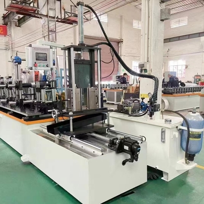 Máquina de Rolagem de Perfis Tubulares com Defletor de Alumínio Para Fabricação de Faixas Decorativas de Teto