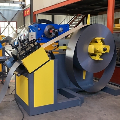 Máquina de fabricação de perfis de trilhos e trilhos com travões normais para o Canadá