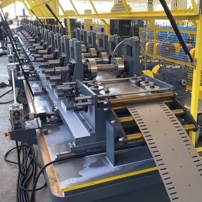 Máquina de fabricação de perfis de trilhos e trilhos com travões normais para o Canadá