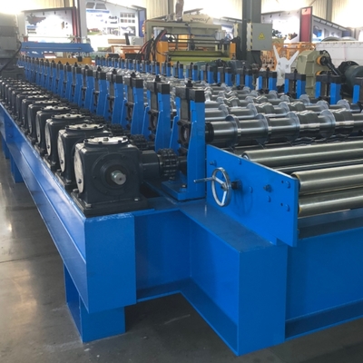 Máquina de moldagem por rolamento de chapas de telhado de metal IBR (45 m/min)