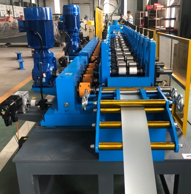 Máquina de conformação por rolo de perfis de montantes e guias para drywall 70m/min totalmente automática